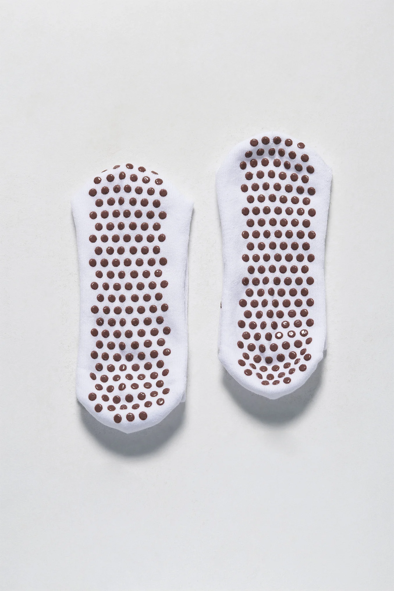 Aver® Pilates Socks - Mocha - Image 2